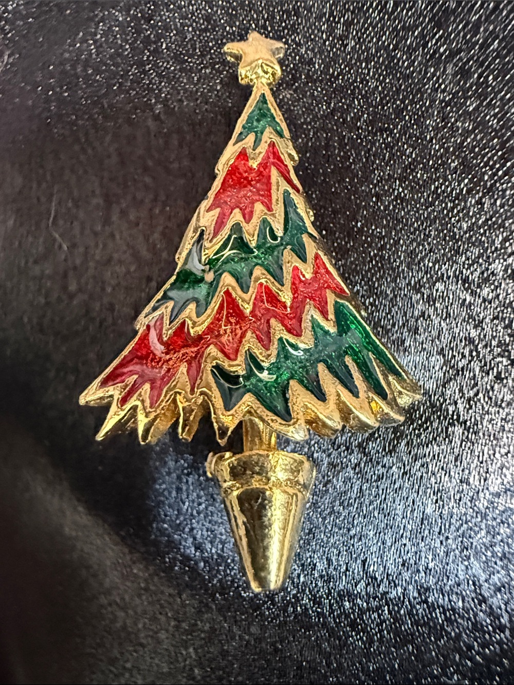 Gold Christmas Tree Pin Brooch with Red & Green Enamel - Unbranded